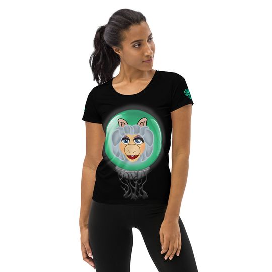 Discover Crystal Ball Pig Ghost T-shirt – Fun Cartoon Casual Graphic Tee for Adults