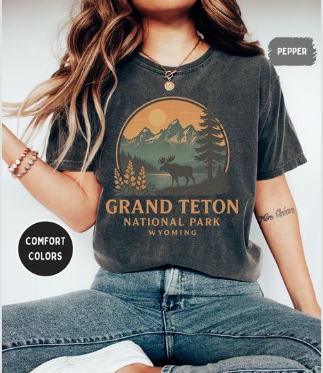 Discover Retro Gand Teton National Park T-shirt, Nature Lover Apparel, Wyoming Mountains Tee, Outdoor Adventure gift Hiking