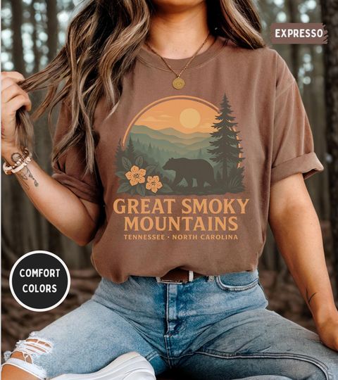 Discover Retro Great Smoky Mountains National Park Comfort Colors T-shirt, Nature Lover Apparel, Mountains Graphic Tee, Outdoor Adventure gift Hiking