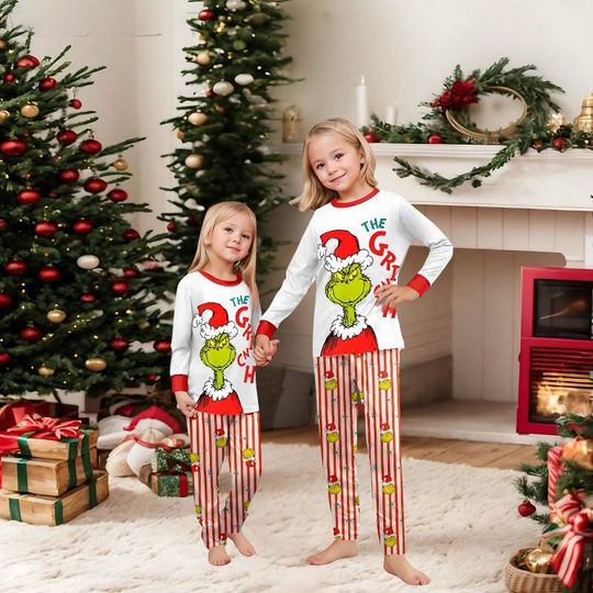 Discover Matching Family Christmas Pajama Set - Cozy Holiday Sleepwear