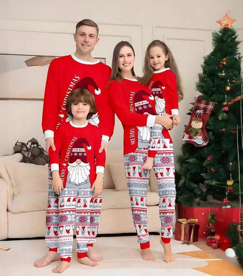Discover Matching Family Christmas Pajama Set for Holiday Photos