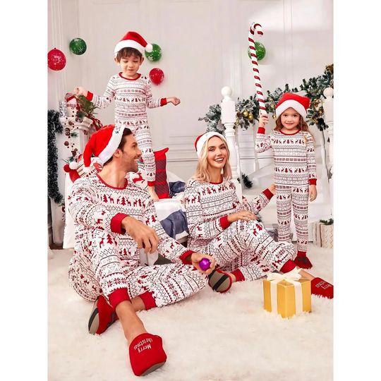 Discover Matching Family Christmas Pajama Set - Soft Holiday Loungewear