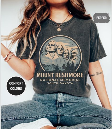 Mount Rushmore South Dakota T-shirt, Retro National Landmark Shirt, Tee for Men and Women