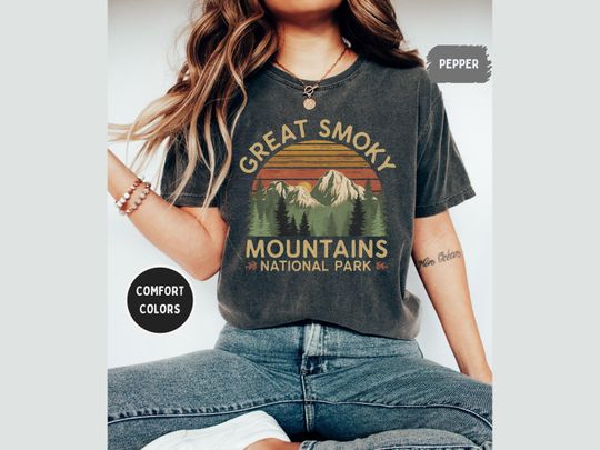 Discover Vintage Great Smoky National Park T-shirt, Tennessee Comfort Colors Tee Outdoor Adventure Shirt Men Women Unisex Garment-Dyed Top Gatlinburg
