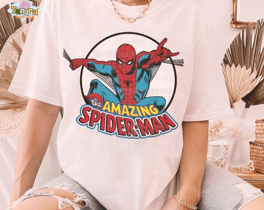 Discover Retro 90s Marvel Amazing Spider-Man T-Shirt, Perfect for Avengers Fans, Birthday Gift Idea