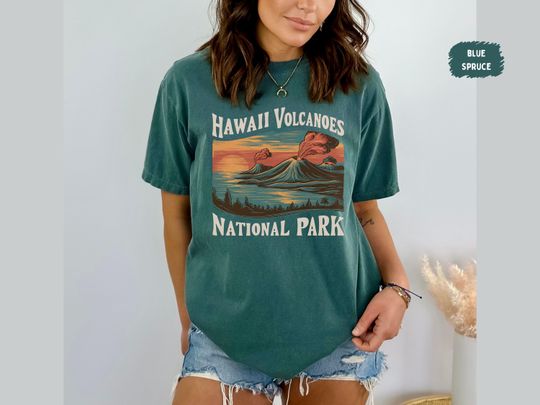 Discover Hawaii Volcanoes T-Shirt, Hawaii Bachelorette shirt, Vintage Aloha State gift, Vacation Trip Kauai Hibiscus tee Hawaii Souvenir