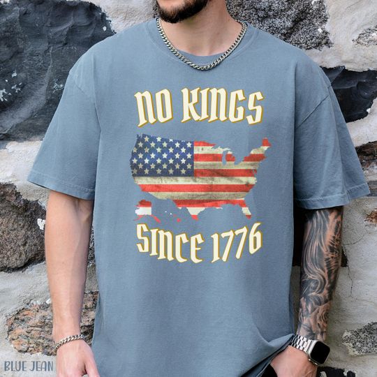 No Kings Since 1776 Skull T-Shirt, Rock Style Patriotic Tee, American Independence Shirt, US flag map Skull + Roses design