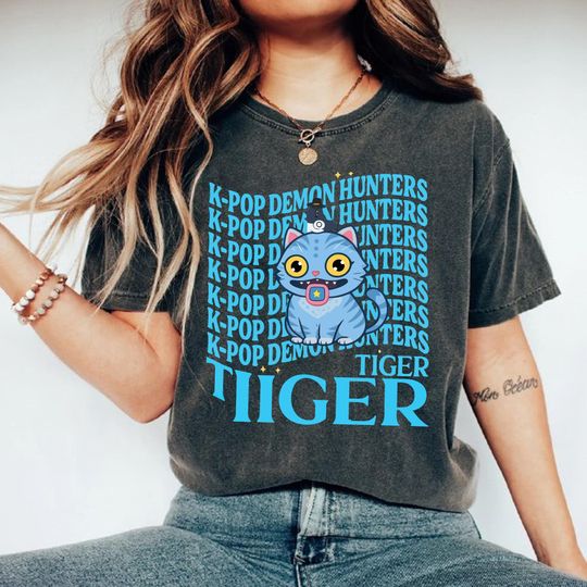 Discover Kpop Demon Hunters Tiger Hug Shirt, Derpy the Tiger And Bird Demon Hunter Tiger Shirt, Hunters Tiger Fan, Animal Shirt, Kpop Movie Fan Gifts