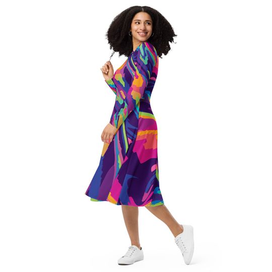 Discover All-over print long sleeve midi dress