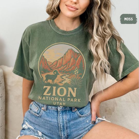 Discover Vintage Zion National Park Comfort Colors T-shirt, Unisex Tee, Unique Gift, Outdoor Lover Shirt, Retro Graphic Tee, Nature Lover, National