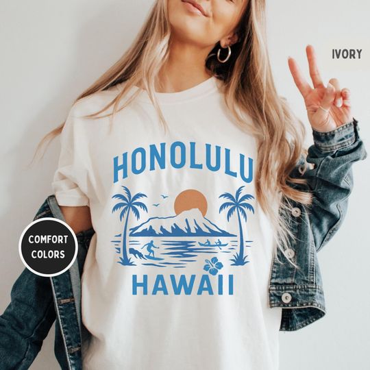 Discover Vintage Honolulu Hawaii Comfort Colors T-shirt, Hawaiian Graphic Tee, Retro Aloha Shirt, Beach Vacation Clothing, Island Souvenir Top
