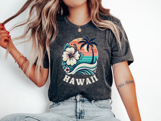 Discover Hawaii shirt,  Hawaii T shirt,  Beach tshirt, Hawaii gift for her, Aloha shirt, Beachy t shirt, Summer Gifts Surf tshirt, Hawaii lover tee