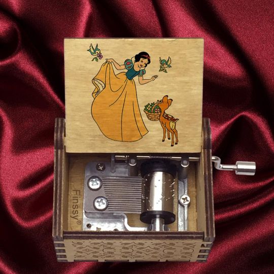 Snow White Music Box: Birch Wood, "I'm Wishing" Melody