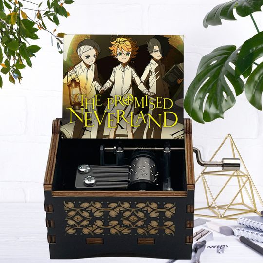 Isabella's Lullaby Music Box: Promise Neverland, Birch Wood