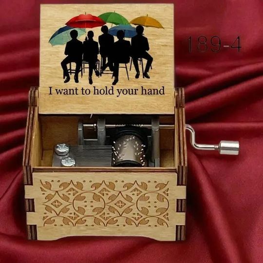 The Beatles Music Box: I Want to Hold Your Hand, Birch Plywood