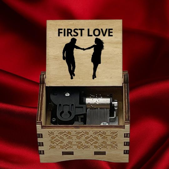 Hikaru Utada Music Box: "First Love" Birch Wood Souvenir