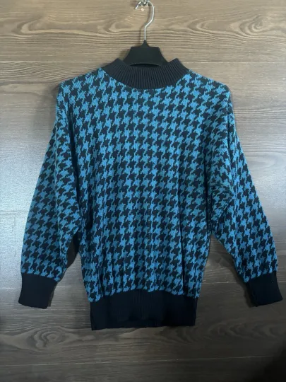 Vintage Holiday Time Ugly Christmas Sweater Bear Crossing Made In USA