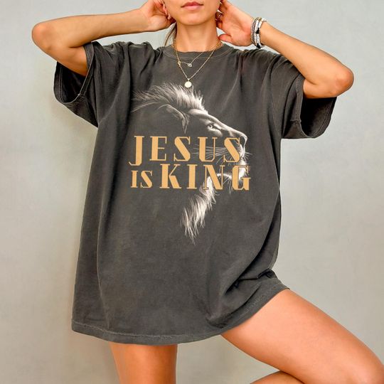 Discover Jesus Is King Shirt - Christianity Comfort Colors T-Shirt, Christian Lion Graphic Tee, Bible Verse T Shirt, Aesthetic Faith Streetwear Gift