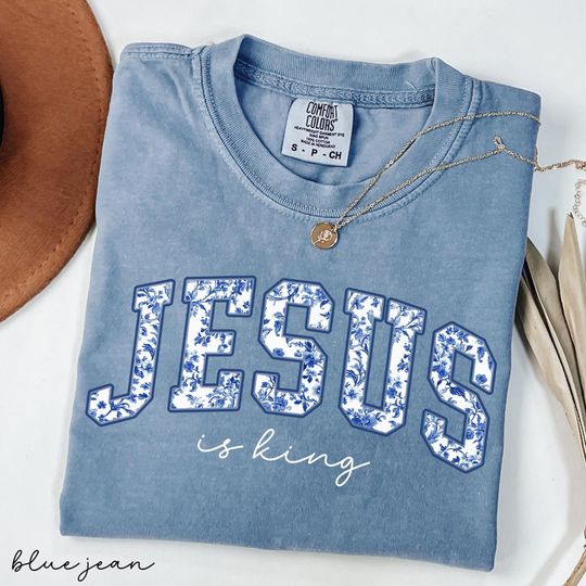 Jesus Is King T-Shirt, Floral Christian T-Shirt, Toile de Jouy Bible Study Tee, Church Outfit, Mother's Day Gift
