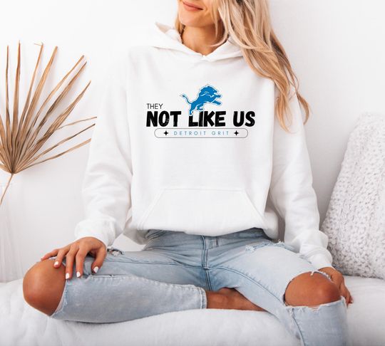 Discover Cozy Detroit Football Hoodie for Her