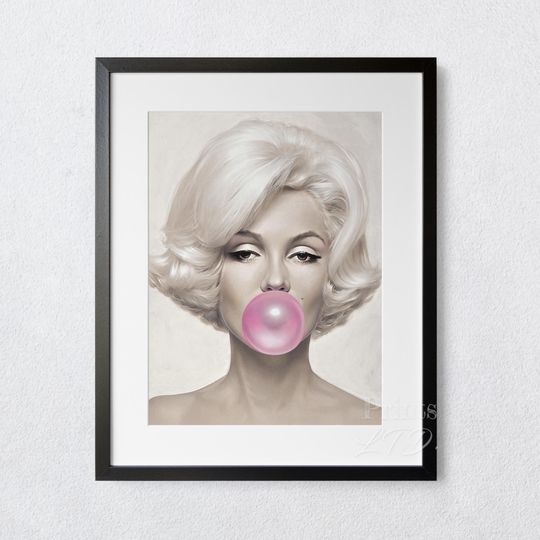 Marilyn Monroe Blowing Bubble Gum Art Poster