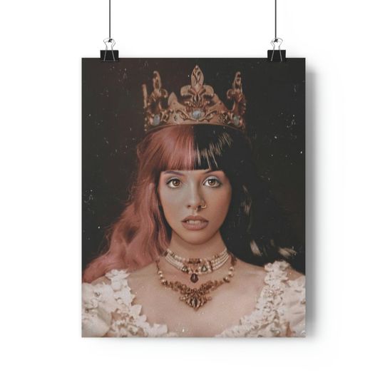 Melanie Martinez Premium Poster