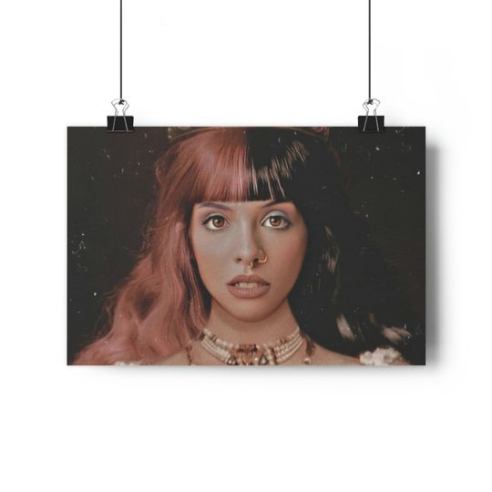 Melanie Martinez Premium Poster