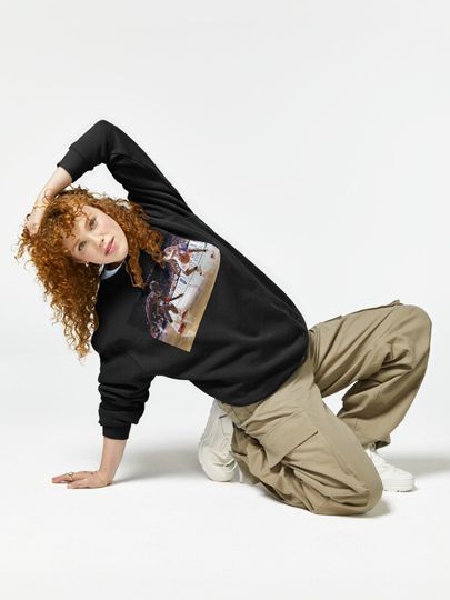 Allen Iverson crossing over Michael Pullover Sweatshirt