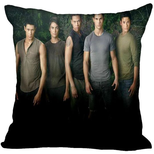 Twilight Saga Pillow, Bella Swan Robert Pattinson Edward Cullen Birthday Gift Christmas Gift Mother's Day Gift Valentine Gift For Girl