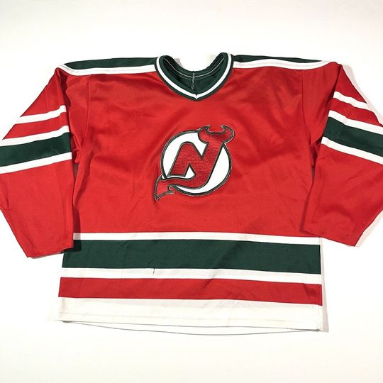 Vintage 1990s New Jersey Devils Christmas Jersey Medium Red Green CCM Maska