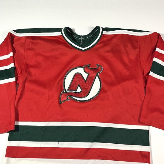 Vintage 1990s New Jersey Devils Christmas Jersey Medium Red Green CCM Maska