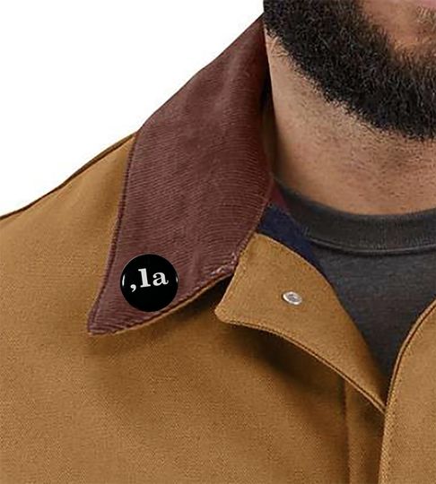 KAMALA  HARRIS- Comma la -,la 1-1/4" Diameter Campaign Pinback Button