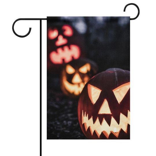 Jack-O'-Lantern Halloween Garden Flag - Spooky Pumpkin Yard Decor