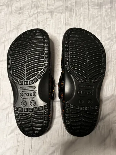 Disney Mickey Mouse Glow-in-the-Dark Halloween Clogs