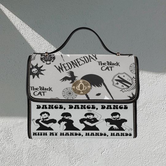 Character Wednesday Lock bag (black shoulder strap, black edging)