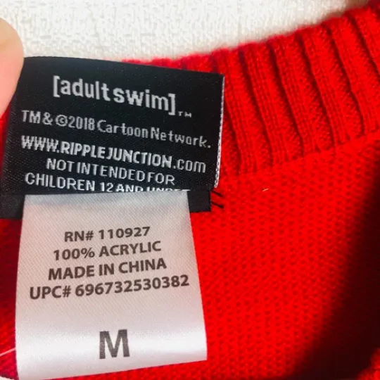 NWT Rick and Rickandmorty UGLY Christmas Sweater Size Medium Red Graphic Weave