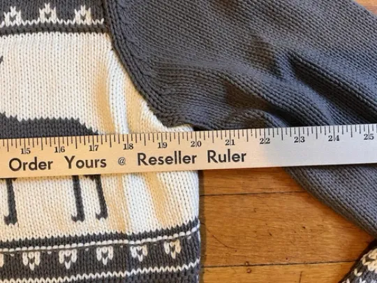 Reindeer Christmas Sweater Women’s Extra Large Grey White All Over Print