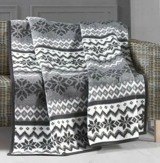 Luxury Soft Thick Warm Brushed Cotton Festive Christmas White Grey Blanket Throw