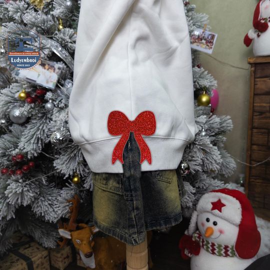 Mama Appliqu Style Embroidered Sweaters, Mama Glitter Pattern Appliqu Embroidered Sweatshirt, Custom Text Bow Side Cut Sweaters