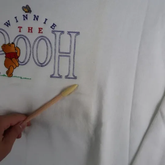 Vintage 90s Pooh Crewneck Sweatshirt Mens XL White Embroidered Made In USA