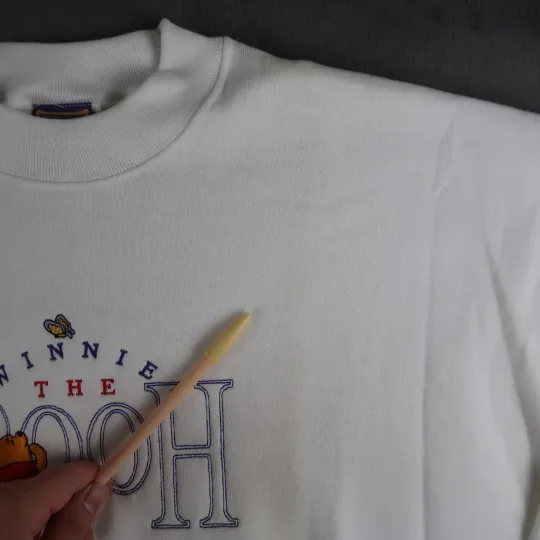 Vintage 90s Pooh Crewneck Sweatshirt Mens XL White Embroidered Made In USA