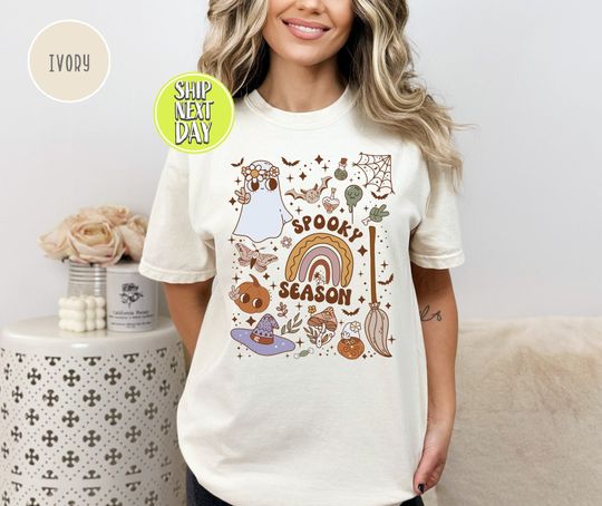 Discover Spooky Season T-Shirt Halloween Doodles Ghost Pumpkin Fall Autumn Shirt