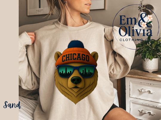 Discover Vintage Chicago Football Sweatshirt: Bears Crewneck Fleece