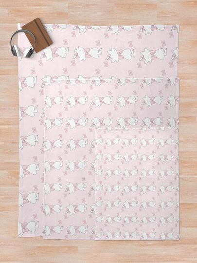 Marie Aristocats Pattern Throw Blanket