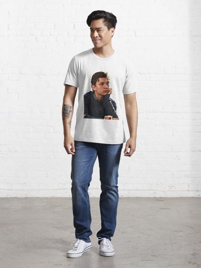 tom holland  Essential T-Shirt