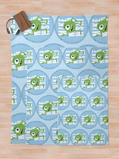 Mike wazowski medallion Throw Blanket