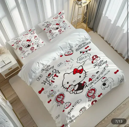 Hello Kitty Bedding Set