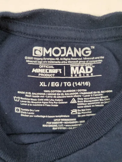 Mojang Minecraft youth t shirt Size XL
