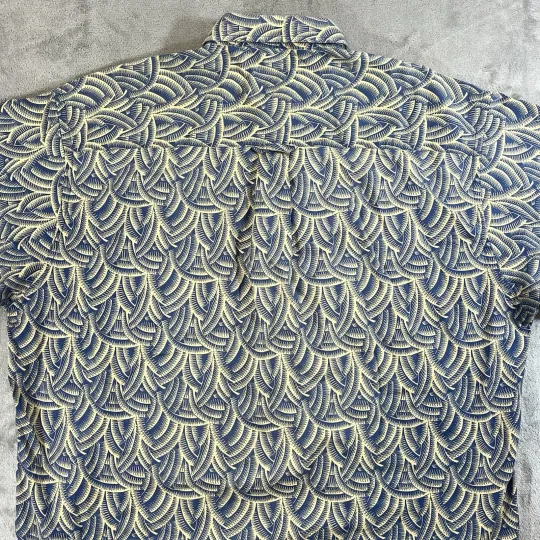Pendleton Men’s Short Sleeve Button Shirt Hawaiian Bamboo Large Geometric Blue