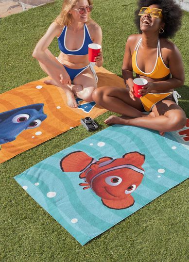Custom Finding Nemo Towel, Disney Finding Nemo, Finding Nemo Characters, Birthday Gift for Kid, Custom Pool and Bath Towel, Nemo Dory Marlin